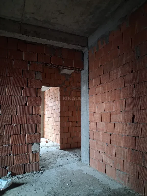 Satılır 1 otaqlı mənzil 42 m²