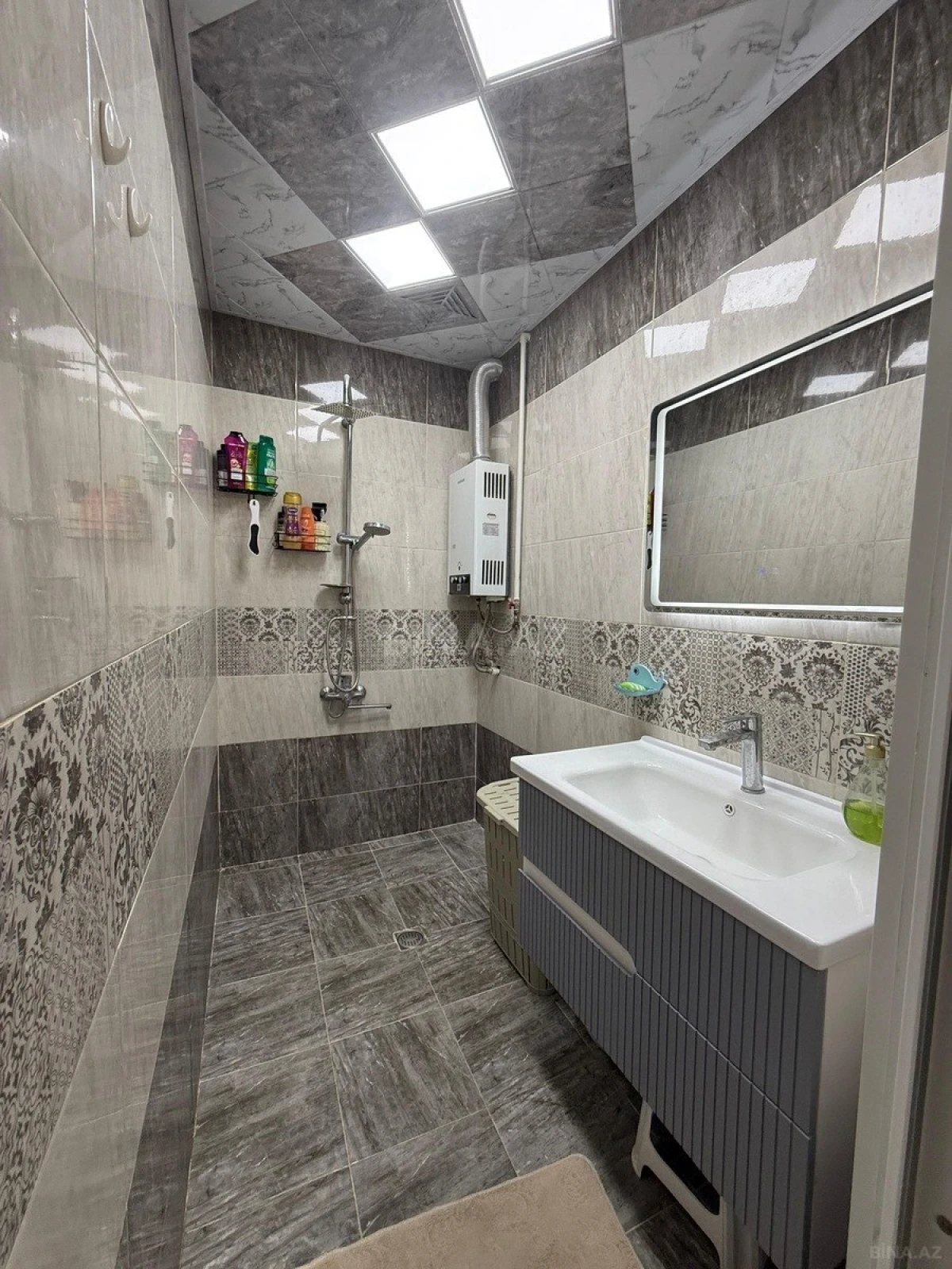 Satılır 2 otaqlı mənzil 65 m²