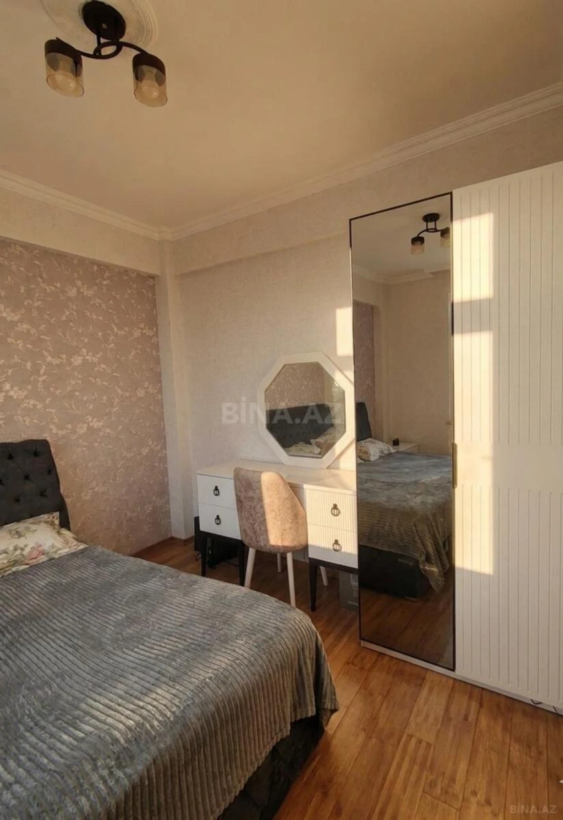 Satılır 2 otaqlı mənzil 43.5 m²