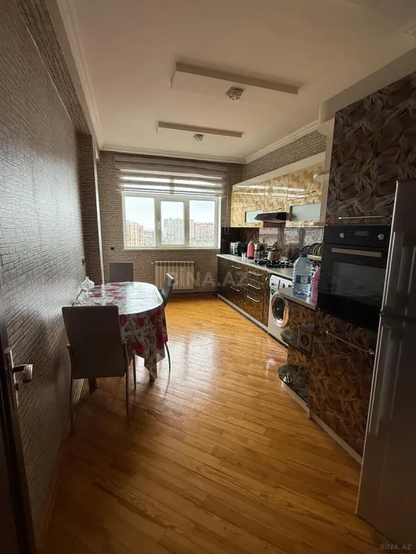 Satılır 2 otaqlı mənzil 70 m²
