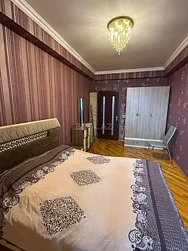 Satılır 2 otaqlı mənzil 70 m²