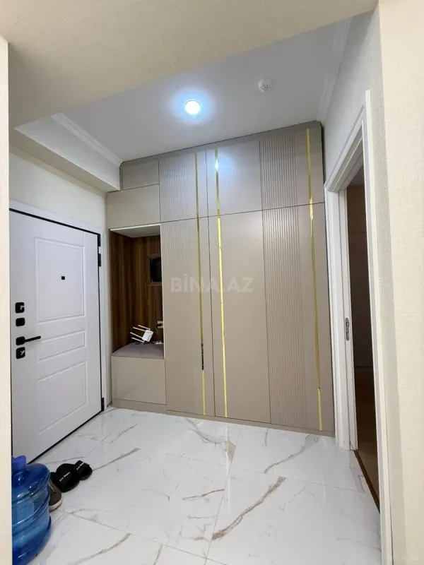 Satılır 3 otaqlı mənzil 83 m²