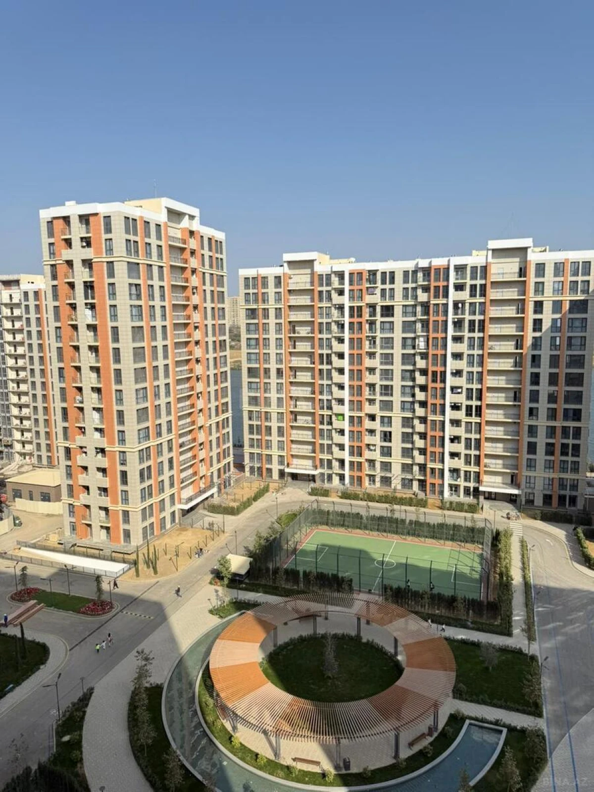 Satılır 3 otaqlı mənzil 83 m²