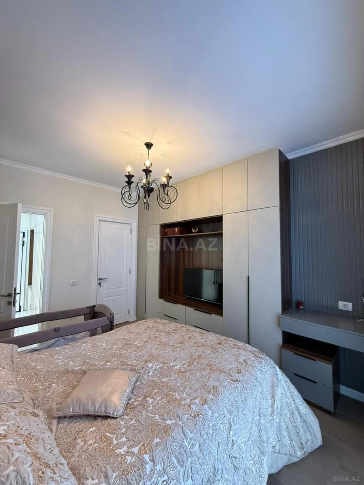 Satılır 3 otaqlı mənzil 83 m²