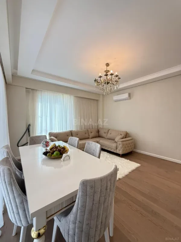Satılır 3 otaqlı mənzil 83 m²