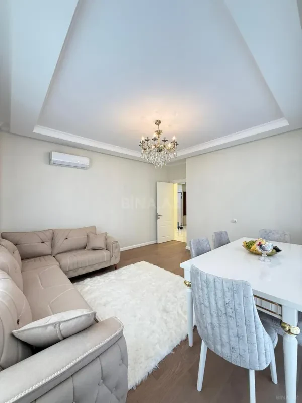 Satılır 3 otaqlı mənzil 83 m²