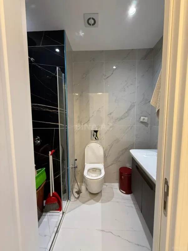 Satılır 3 otaqlı mənzil 83 m²