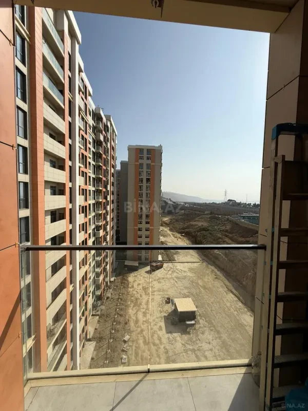 Satılır 3 otaqlı mənzil 83 m²