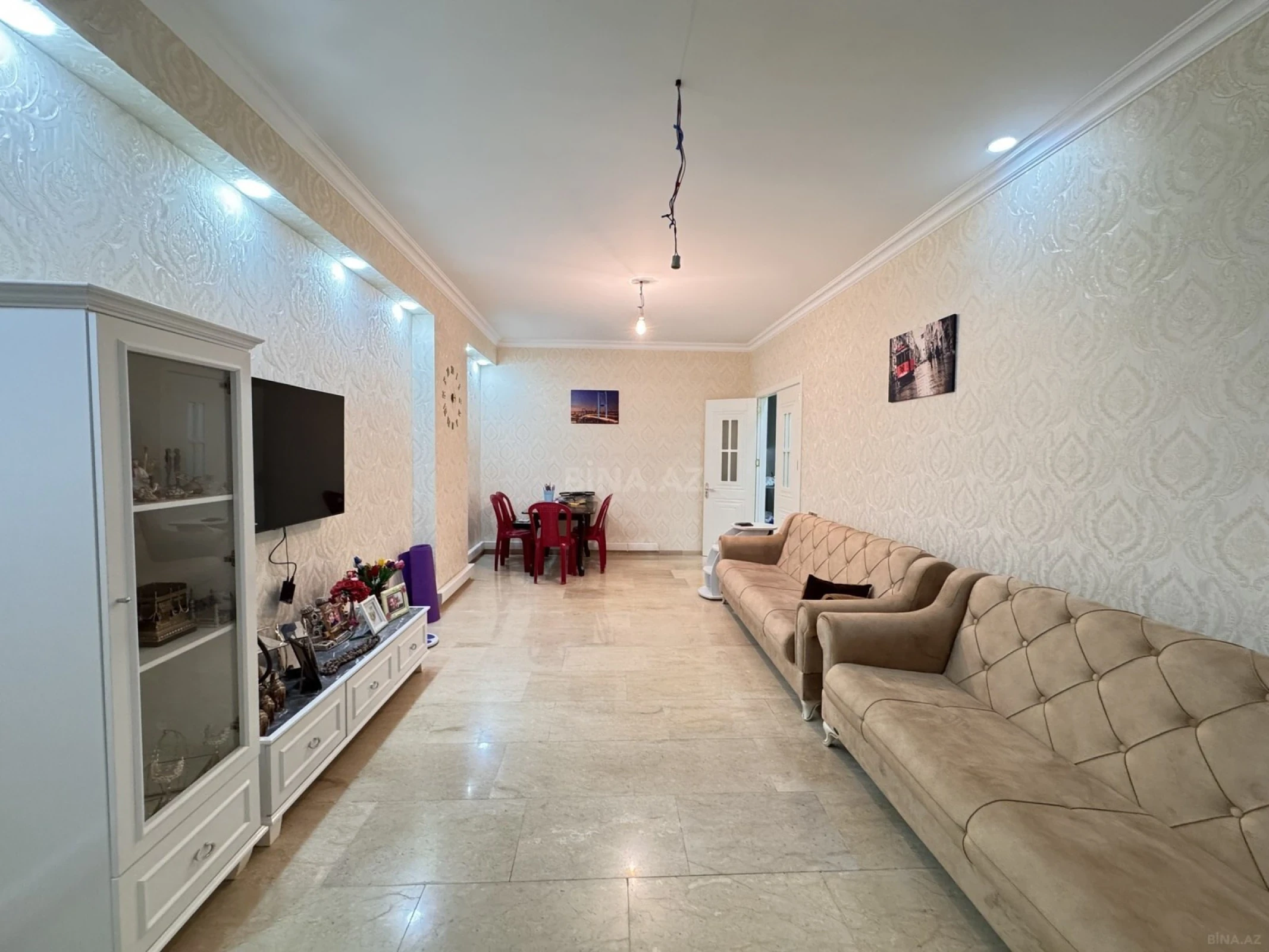 Satılır 3 otaqlı mənzil 92 m²