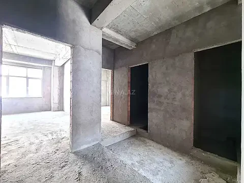 Satılır 3 otaqlı mənzil 138 m²