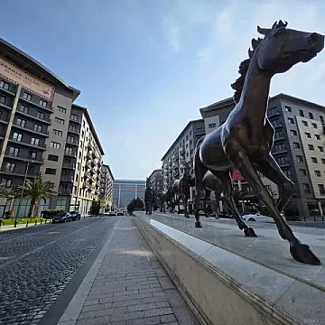 Satılır 3 otaqlı mənzil 138 m² — Bakı 3 otaq 138.00 m²