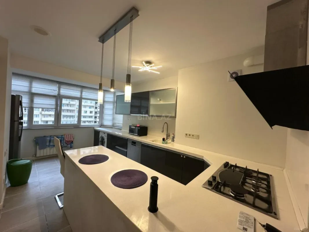Kirayə verilir 2 otaqlı mənzil 75 m²