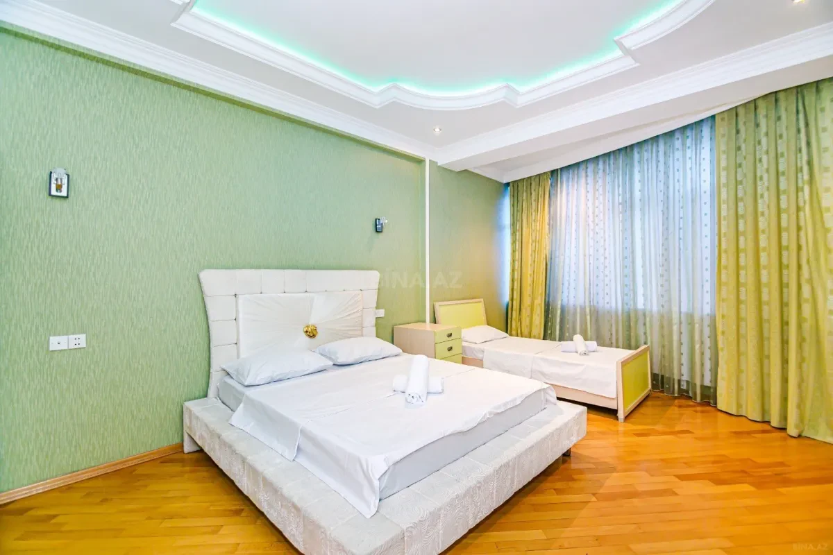 Kirayə verilir 2 otaqlı mənzil 120 m²