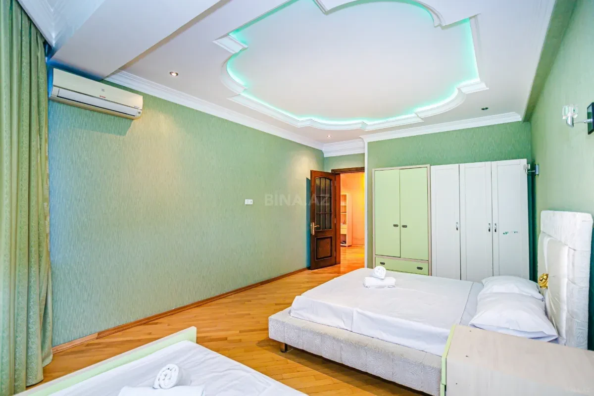 Kirayə verilir 2 otaqlı mənzil 120 m²
