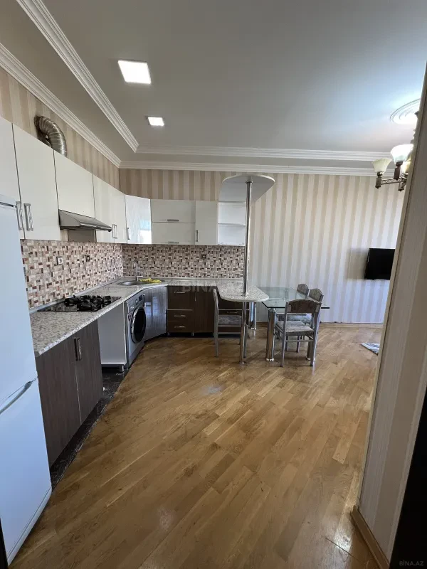 Kirayə verilir 3 otaqlı mənzil 89 m²