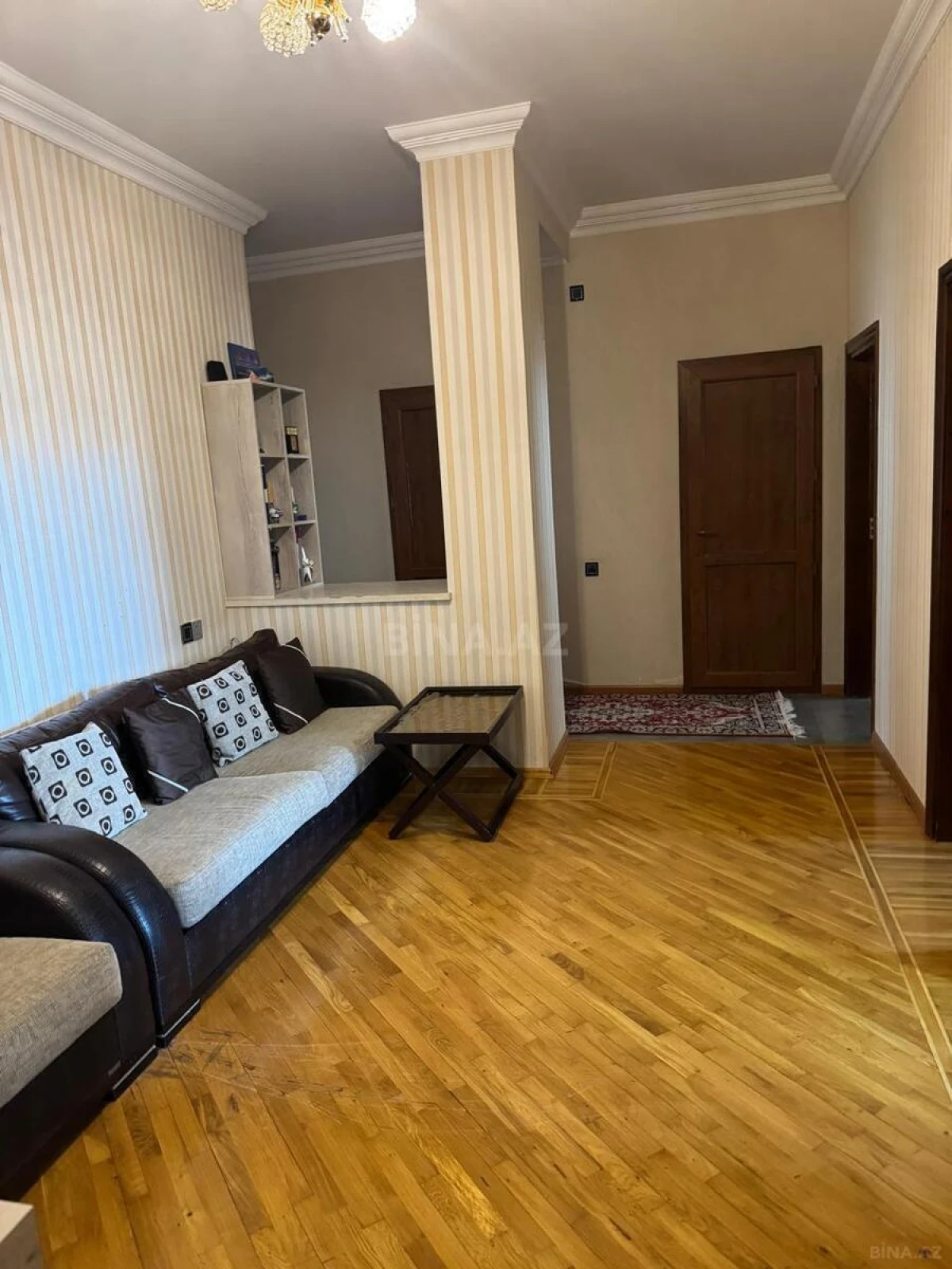 Satılır 3 otaqlı mənzil 95 m²