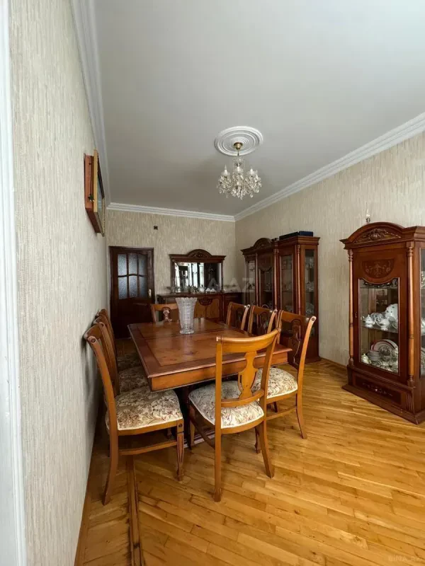 Satılır 3 otaqlı mənzil 95 m²