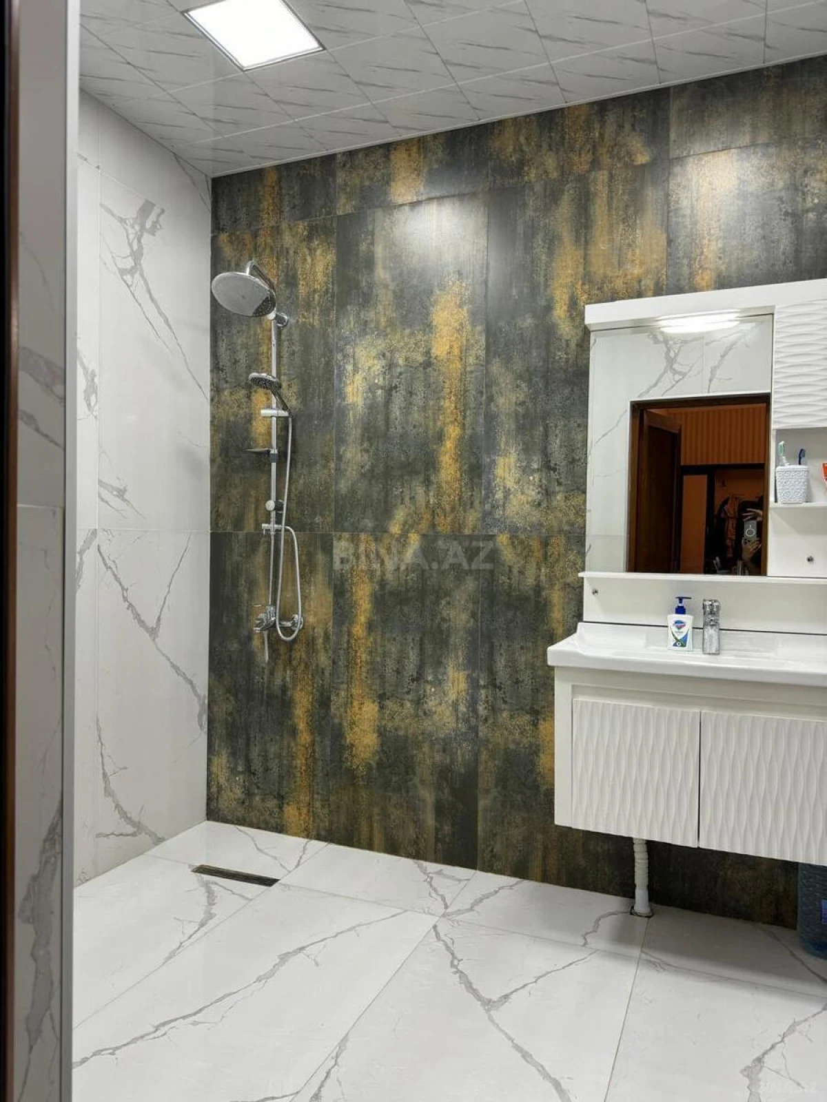 Satılır 3 otaqlı mənzil 95 m²