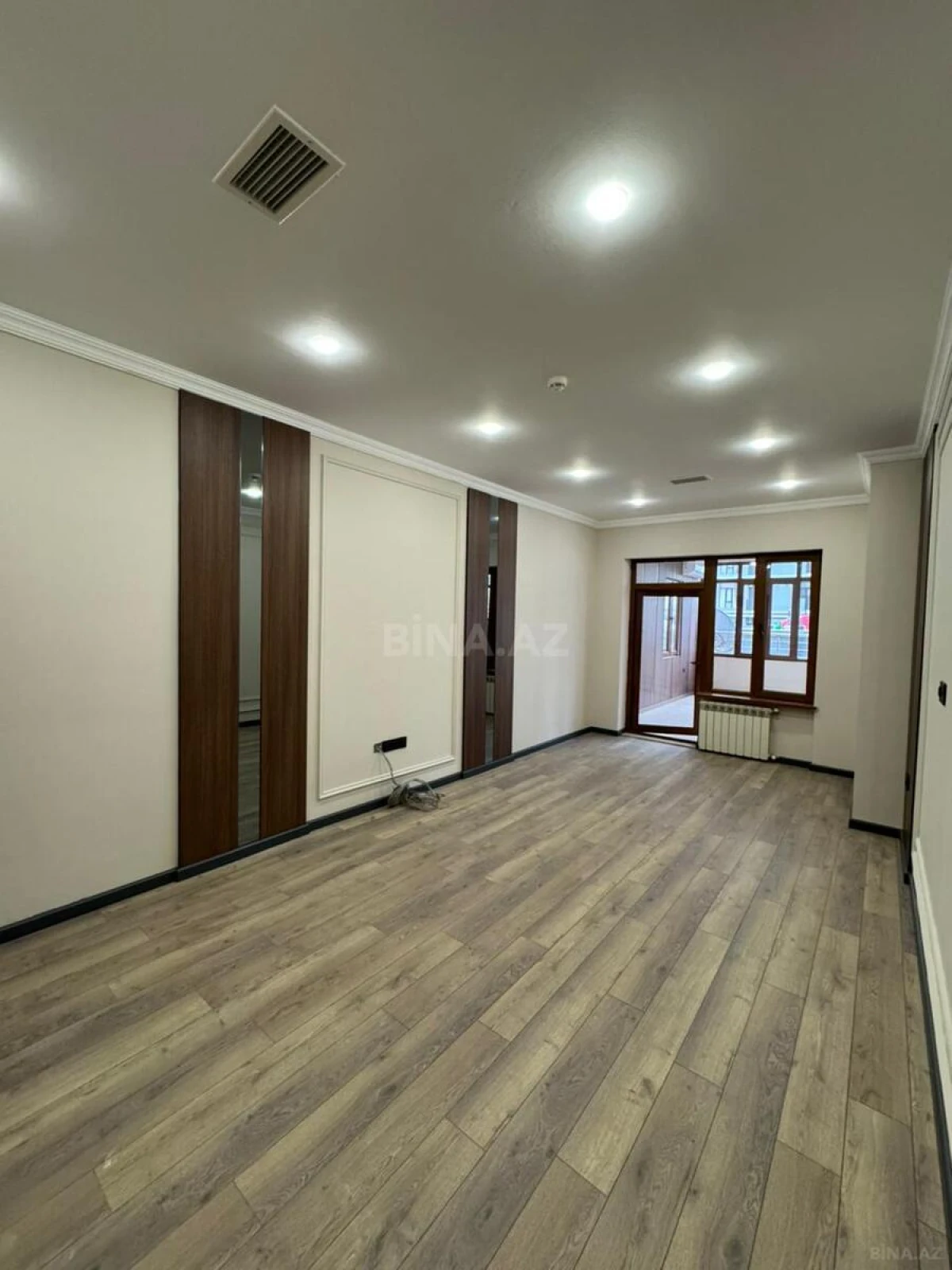 Kirayə verilir 15 otaqlı ofis 550 m²