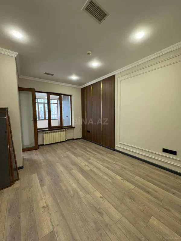 Kirayə verilir 15 otaqlı ofis 550 m²