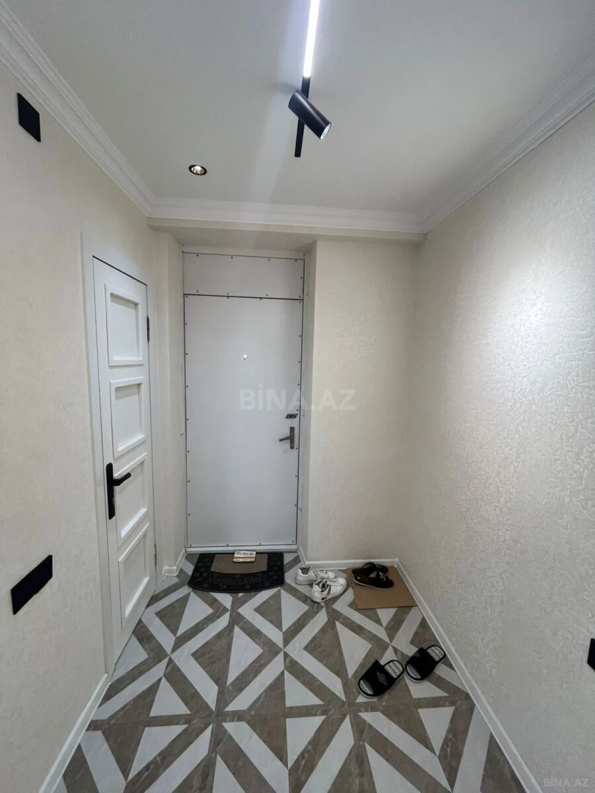 Satılır 2 otaqlı mənzil 60 m²