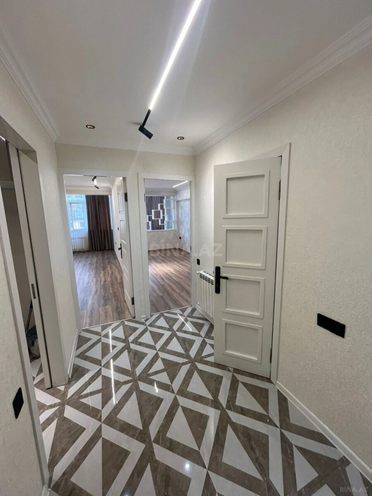 Satılır 2 otaqlı mənzil 60 m²