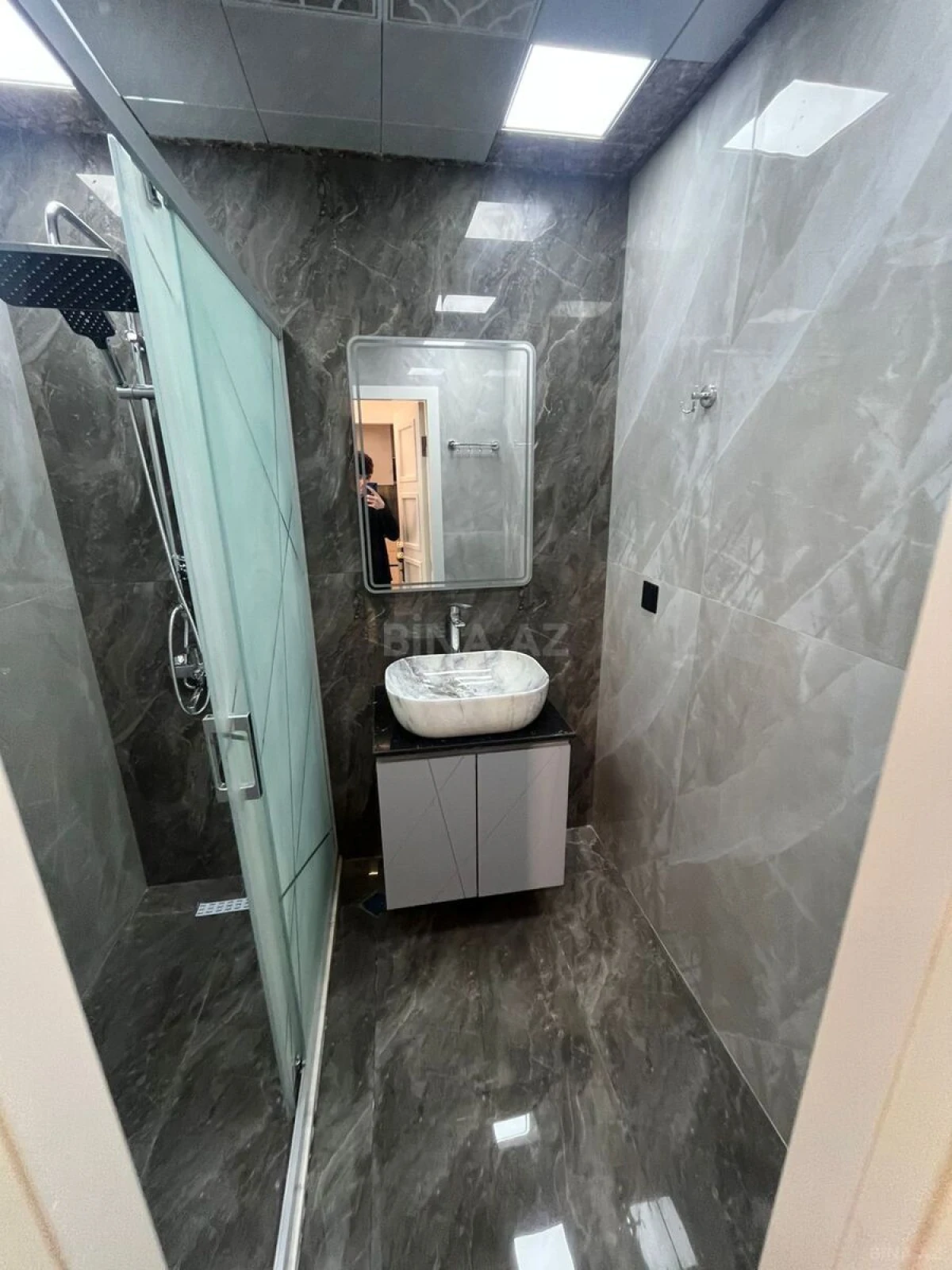 Satılır 2 otaqlı mənzil 60 m²