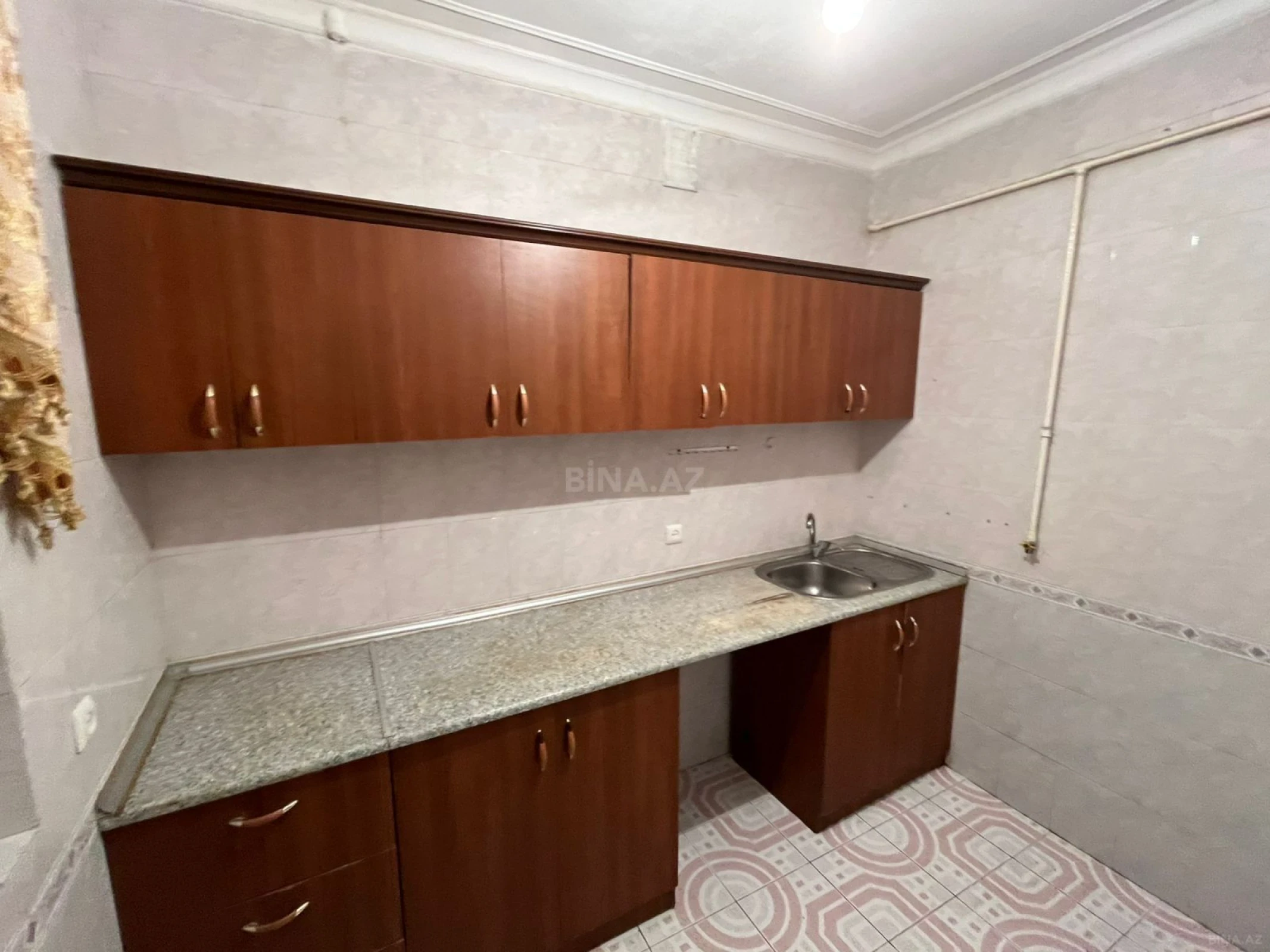 Satılır 3 otaqlı mənzil 110 m²