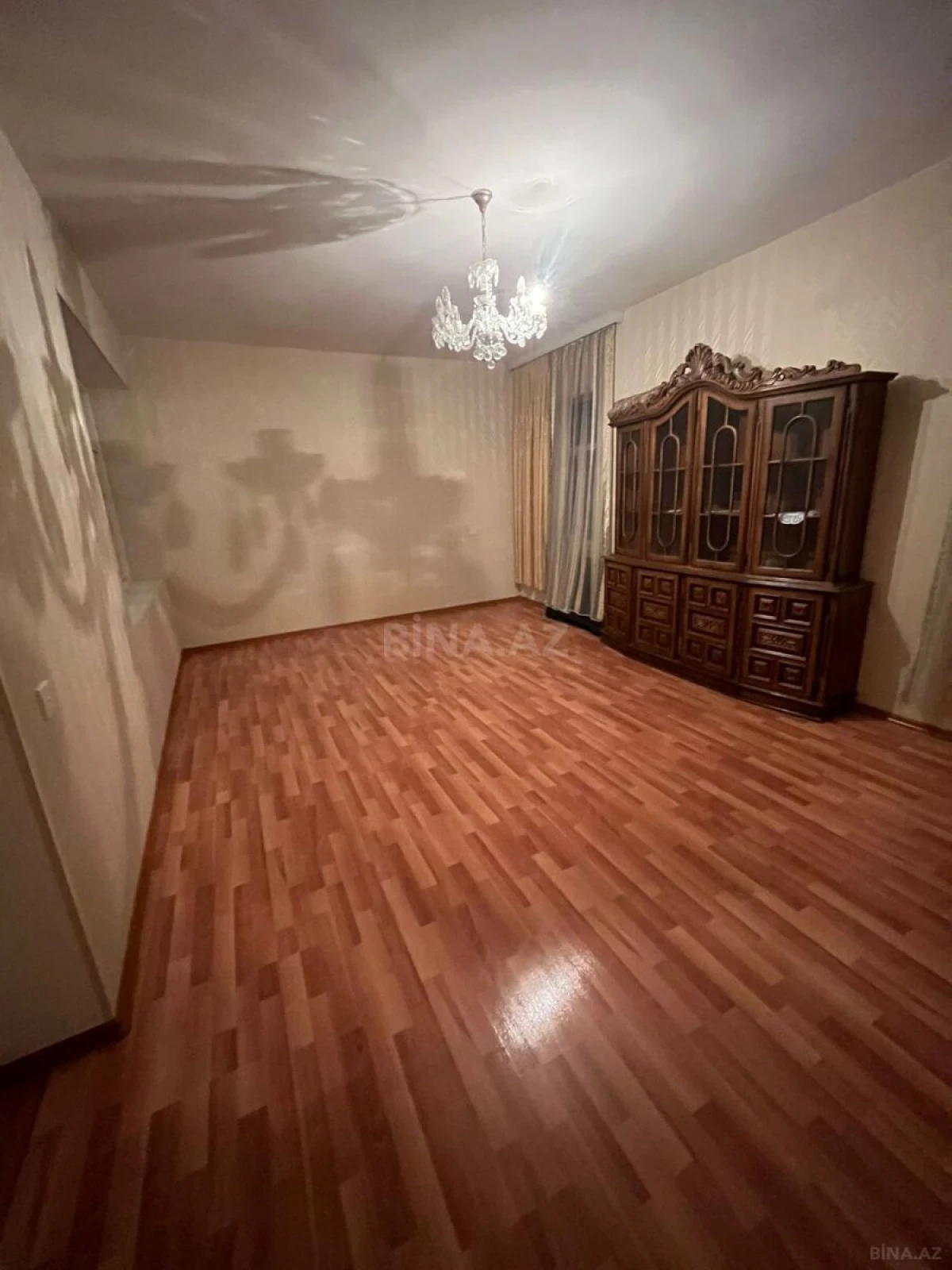 Satılır 3 otaqlı mənzil 110 m²