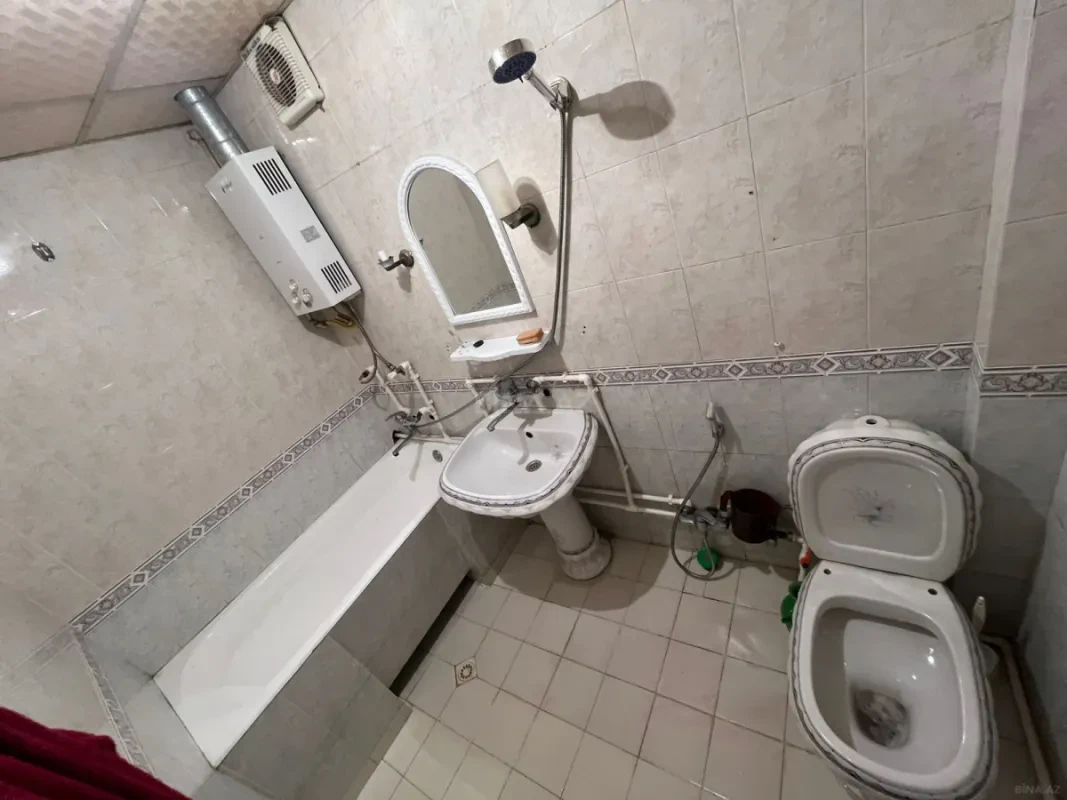 Satılır 3 otaqlı mənzil 110 m²