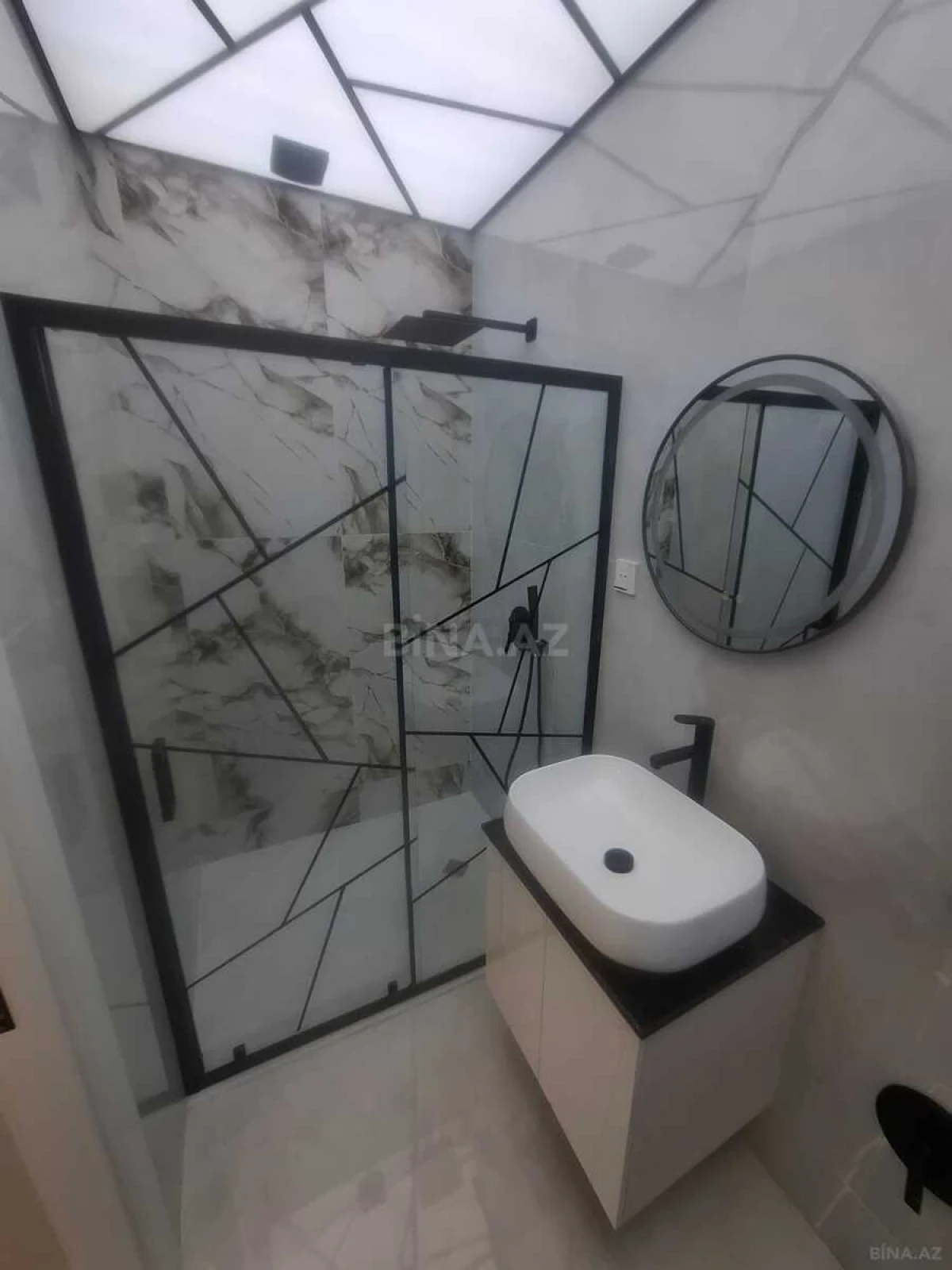 Satılır 2 otaqlı mənzil 55 m²