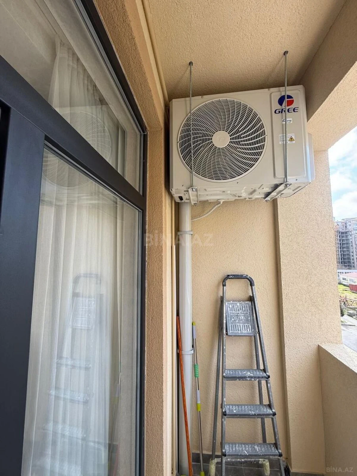 Satılır 2 otaqlı mənzil 55 m²