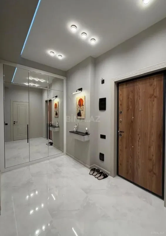 Satılır 2 otaqlı mənzil 55 m²