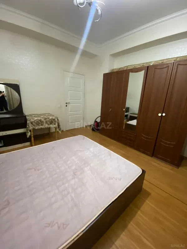 Kirayə verilir 2 otaqlı mənzil 55 m²