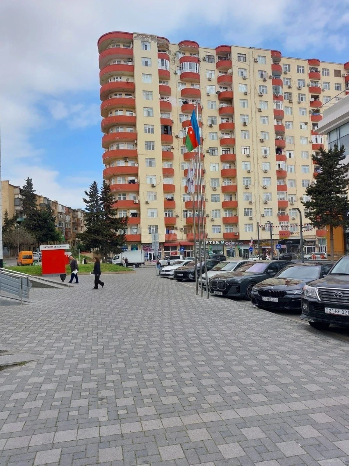 Satılır 3 otaqlı mənzil 90 m²