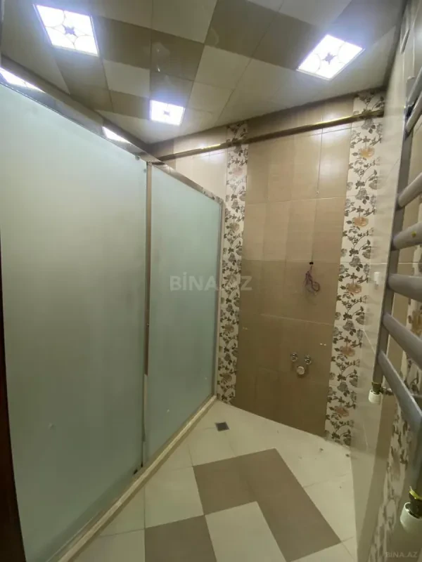 Satılır 2 otaqlı mənzil 81 m²