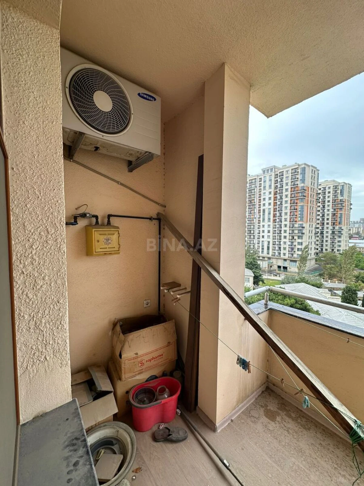 Satılır 2 otaqlı mənzil 81 m²