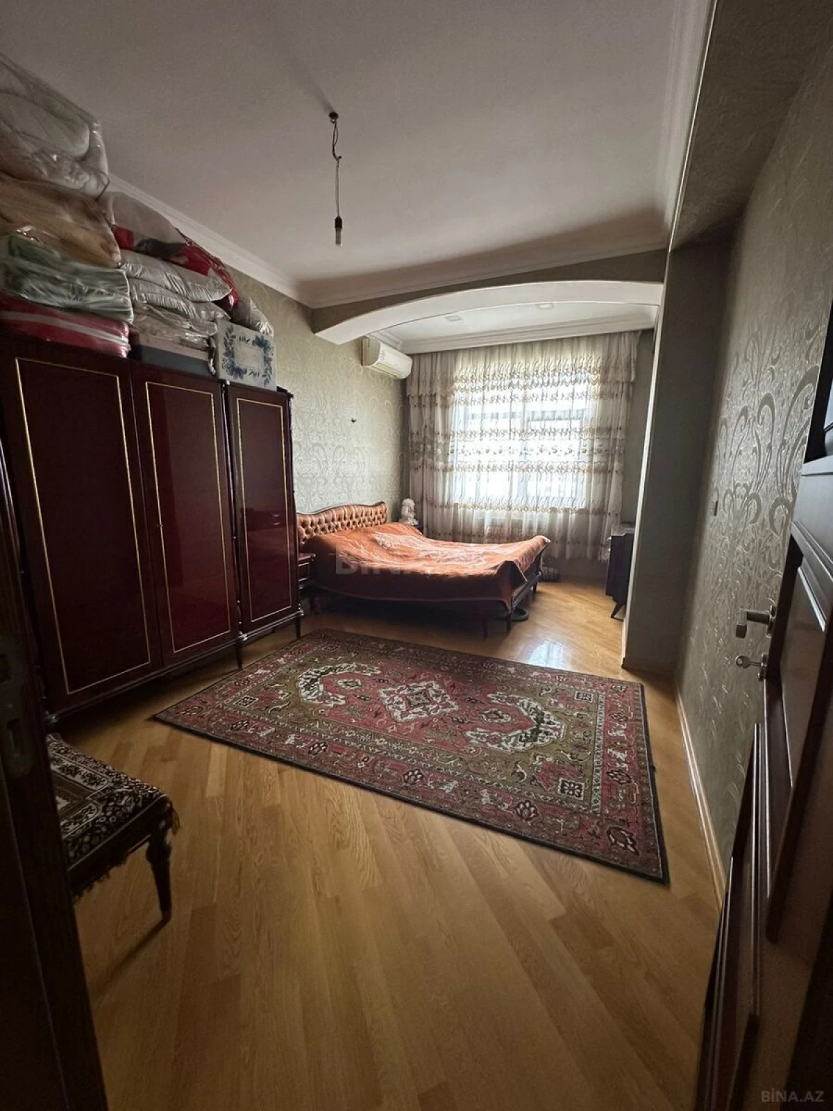 Satılır 2 otaqlı mənzil 81 m²