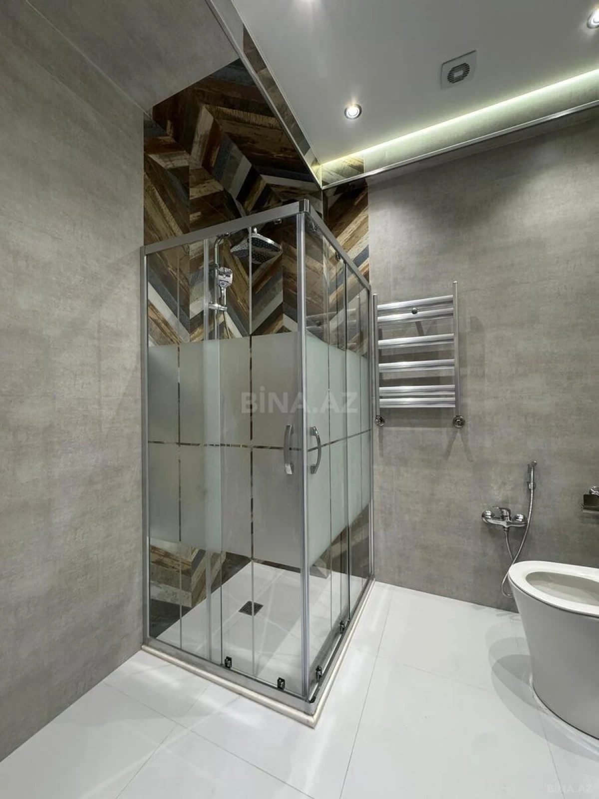 Satılır 2 otaqlı mənzil 53 m²