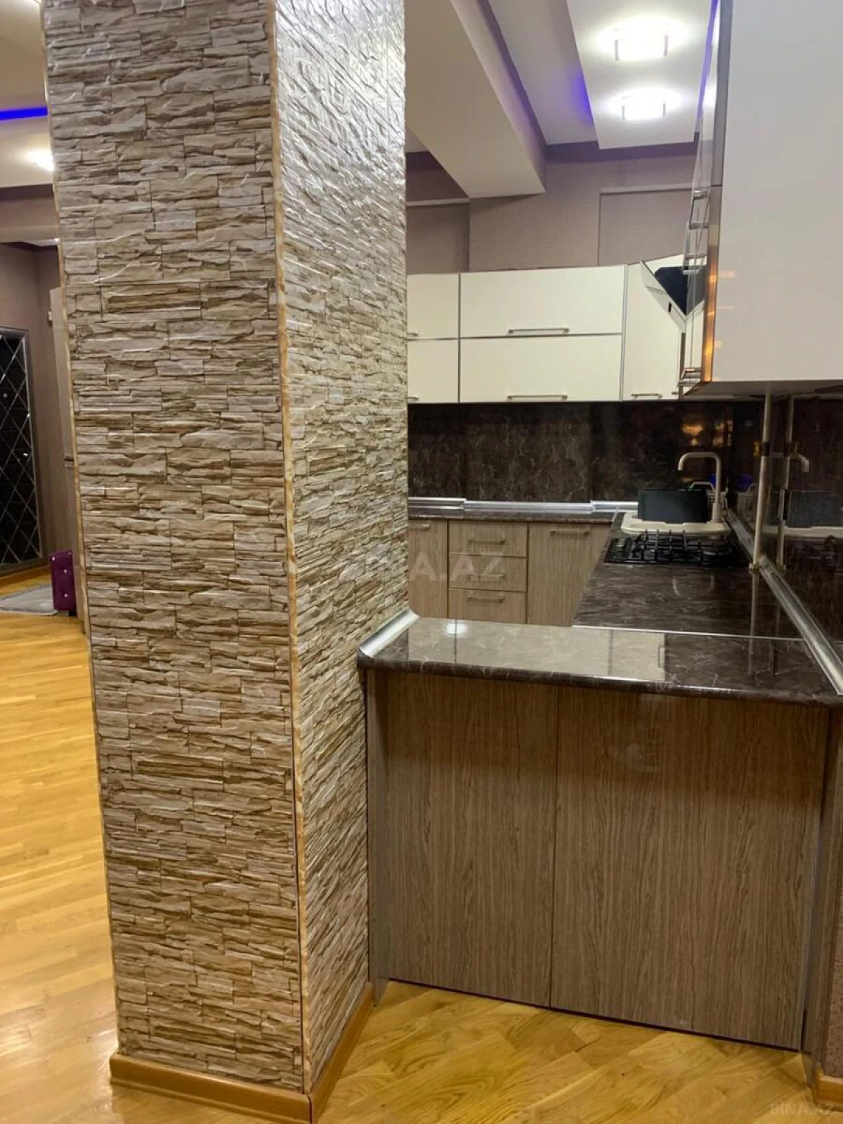Kirayə verilir 3 otaqlı mənzil 110 m²