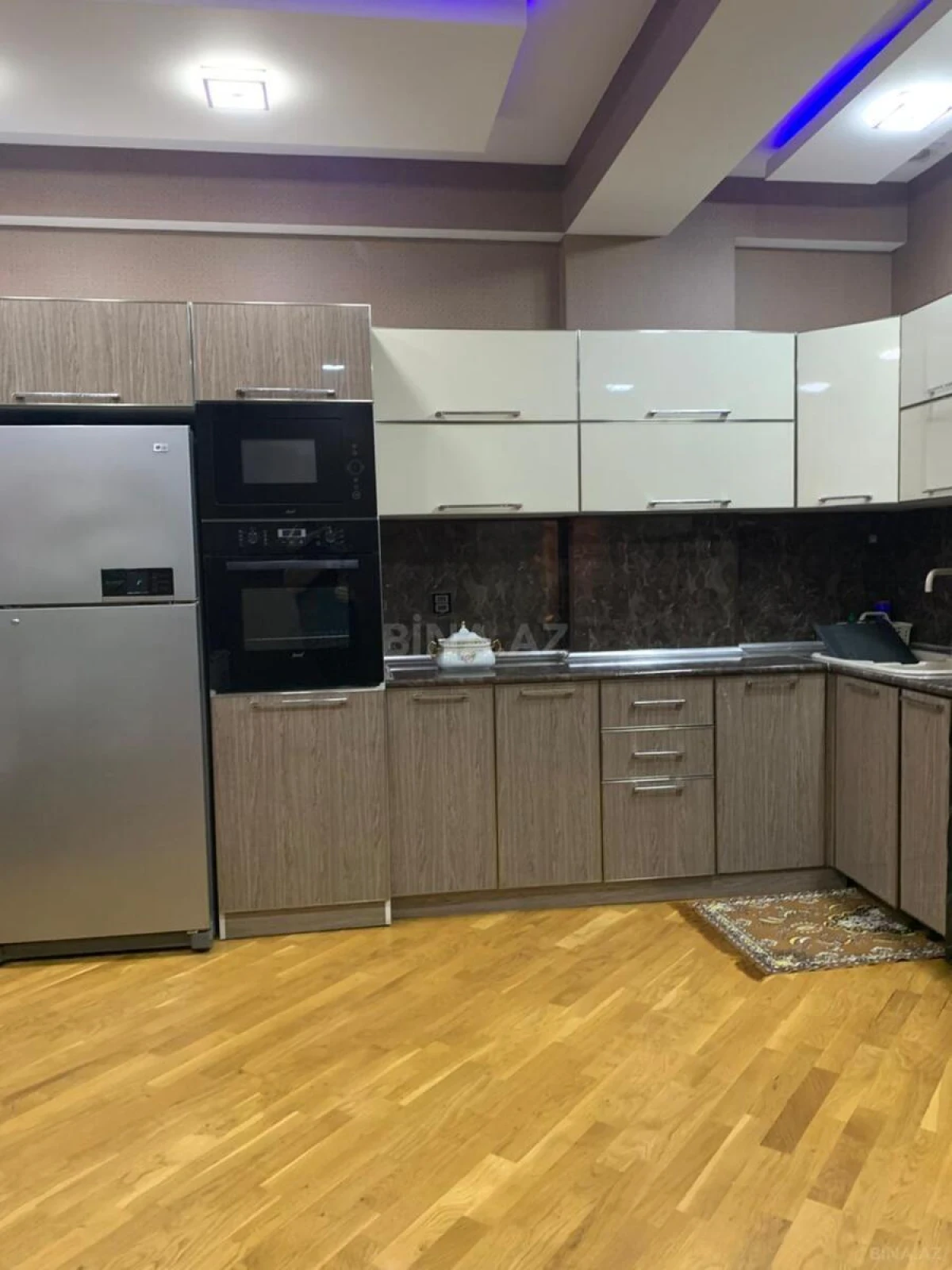 Kirayə verilir 3 otaqlı mənzil 110 m²
