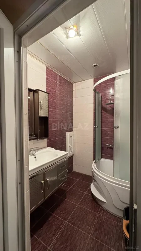 Kirayə verilir 2 otaqlı mənzil 65 m²