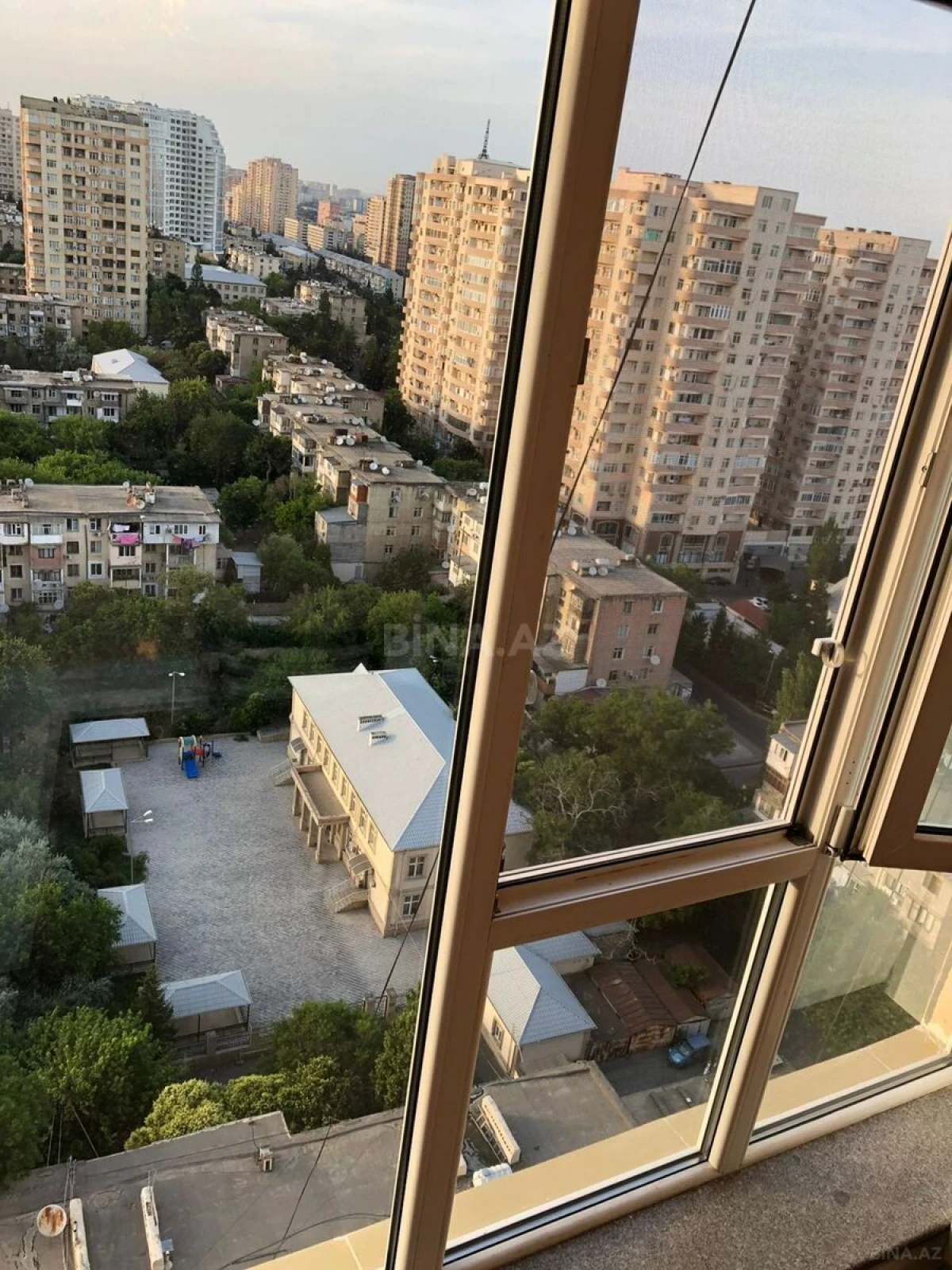 Kirayə verilir 3 otaqlı mənzil 120 m²