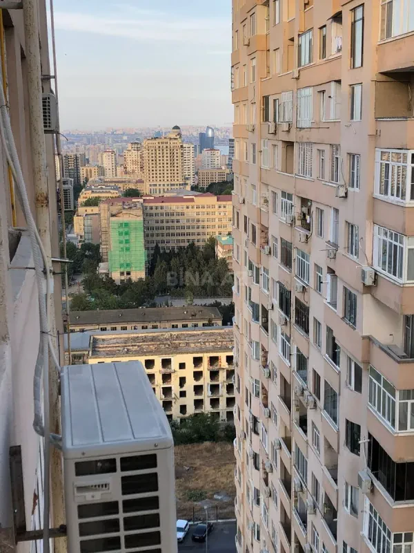 Kirayə verilir 3 otaqlı mənzil 120 m²