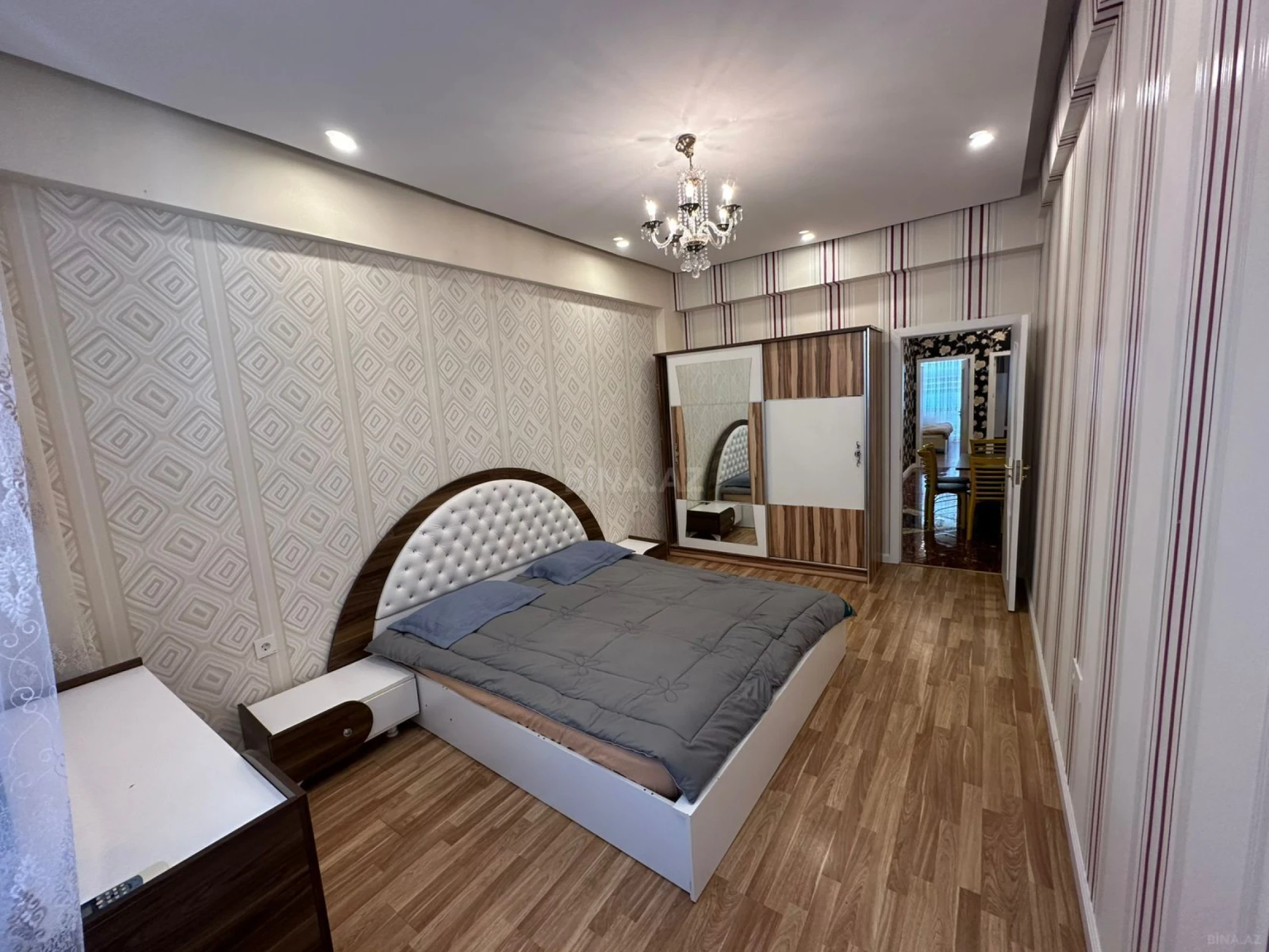 Kirayə verilir 3 otaqlı mənzil 120 m²