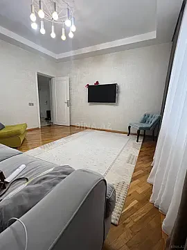 Satılır 2 otaqlı mənzil 67 m²