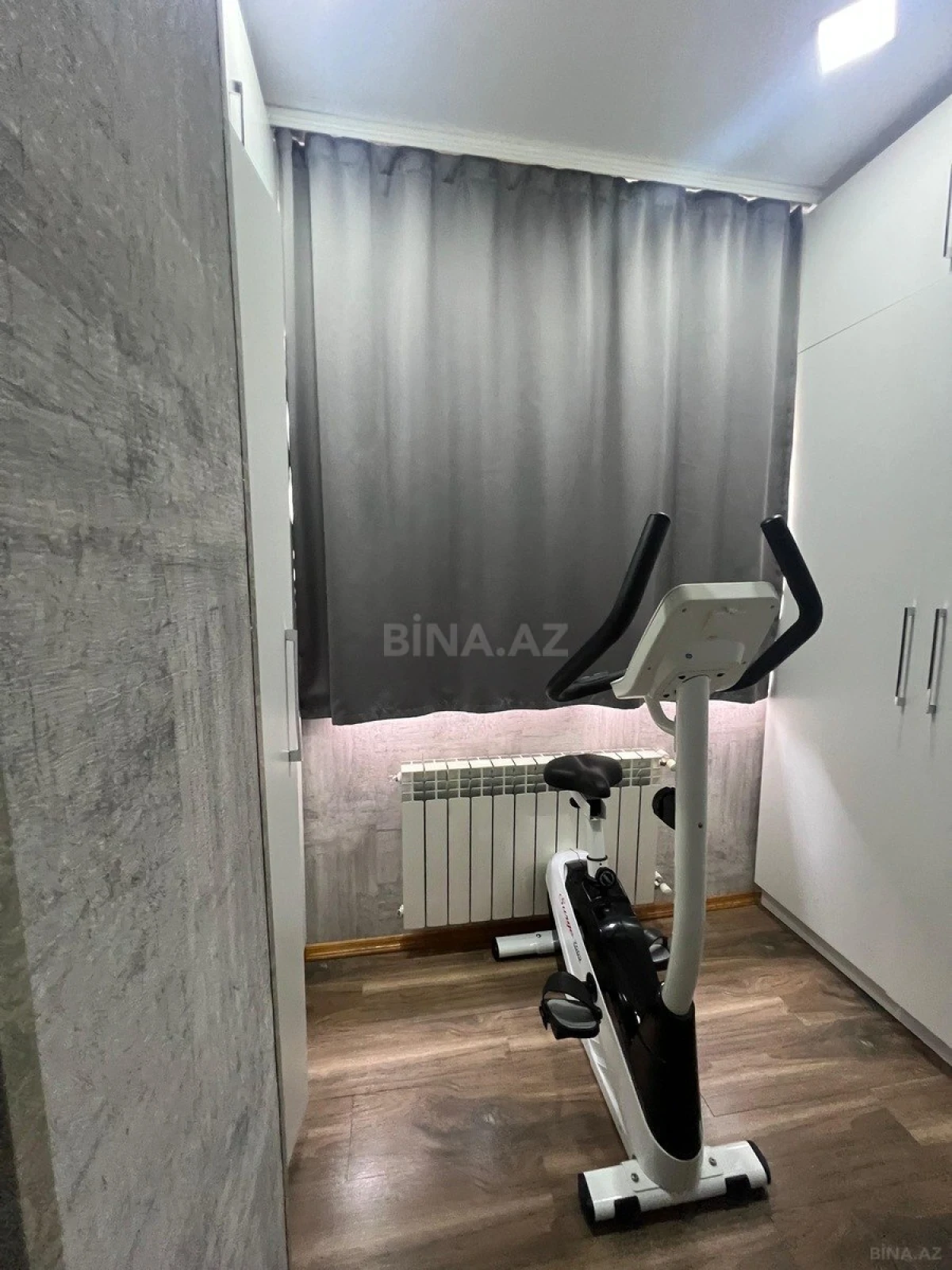 Satılır 2 otaqlı mənzil 67 m²