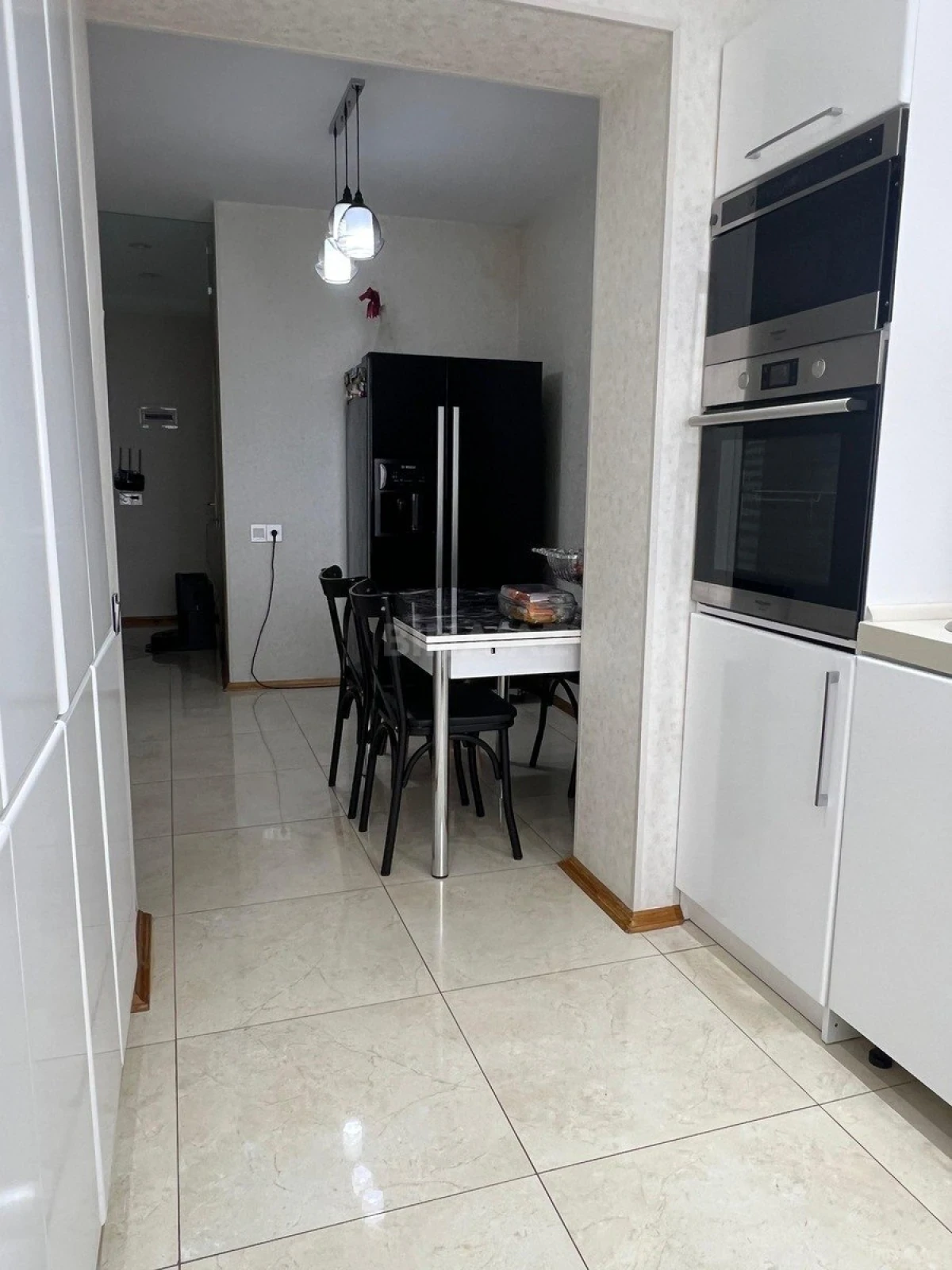 Satılır 2 otaqlı mənzil 67 m²