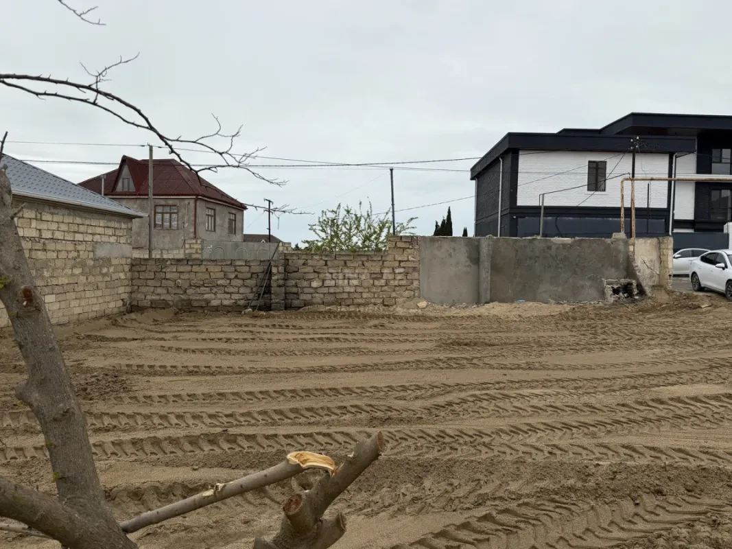 Satılır torpaq sahəsi 2 m²