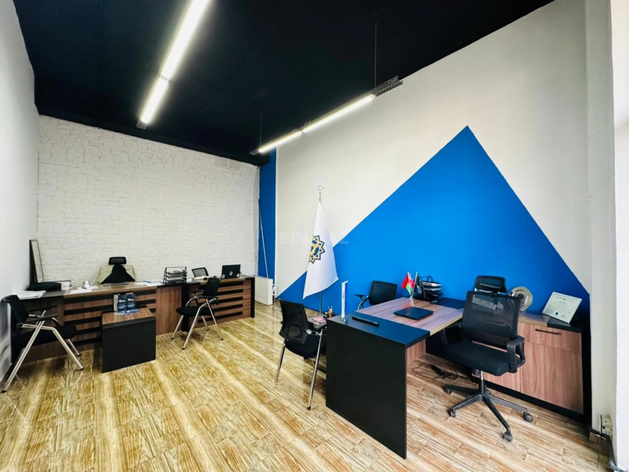 Kirayə verilir 7 otaqlı ofis 320 m²